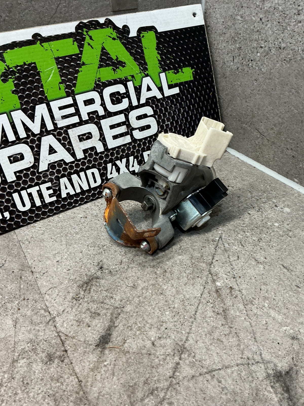 2011 Toyota Highlander U40- Ignition With Key- (TAG13264) PN: 45020-22-16