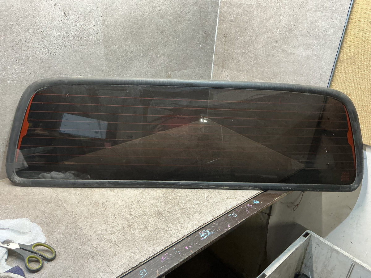 2004 Ford Courier UN - Rear Screen Window - (TAG18419)