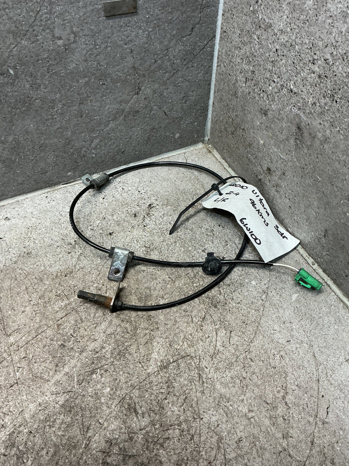2010 Suzuki Vitara - Left Rear ABS Sensor - (TAG18289)