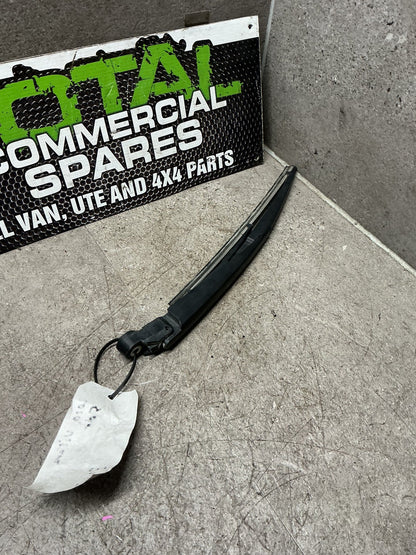 2010 Suzuki Vitara- Rear Wiper Arm- (TAG16937)