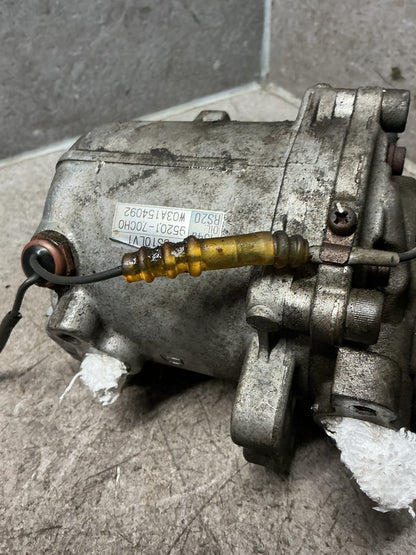2003 Suzuki Grand Vitara SQ420W - A/C Compressor - (TAG17891)