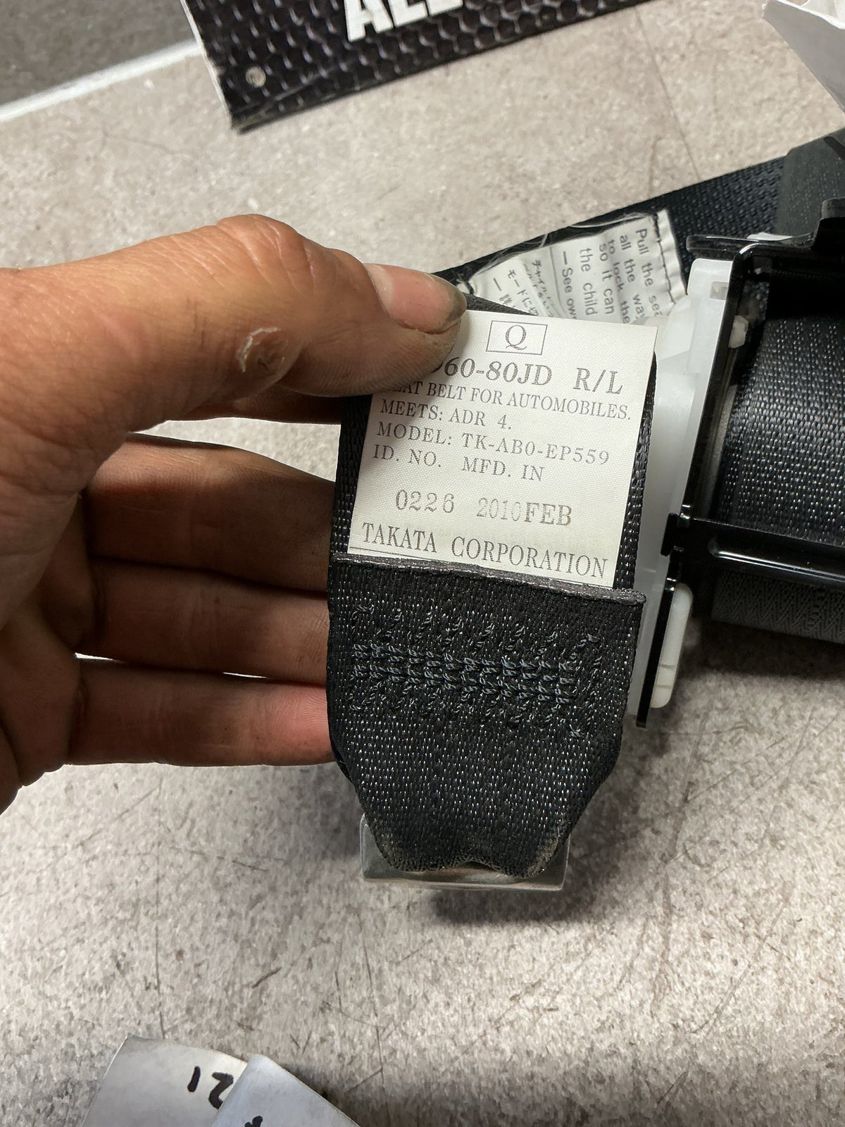 2010 Suzuki SX4 7W061- Left Rear Seat Belt- (TAG13592)