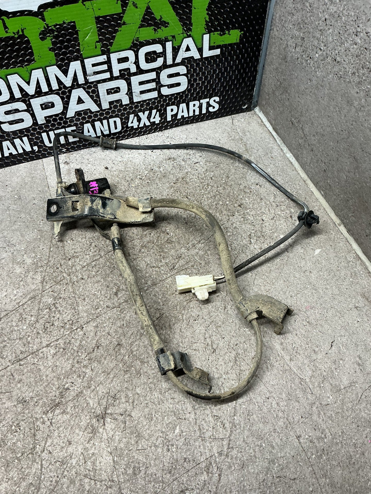 2006-2011 Toyota Hilux VII N10- Right Front ABS Sensor- (TAG15843)