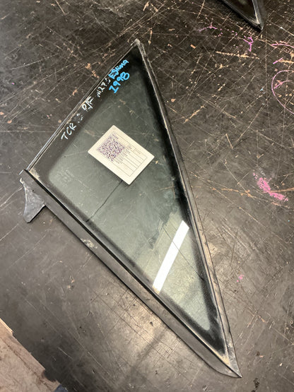 1998 Toyota Estima TCR10 - Right Front Quarter Door Glass - (TAG18599)