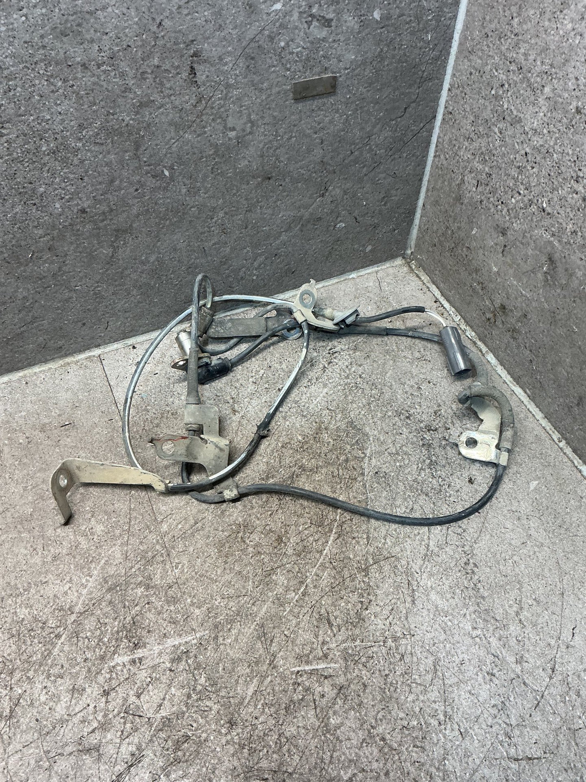 2009-2011 Ford Ranger PK - Left Front ABS Sensor - (TAG19406)