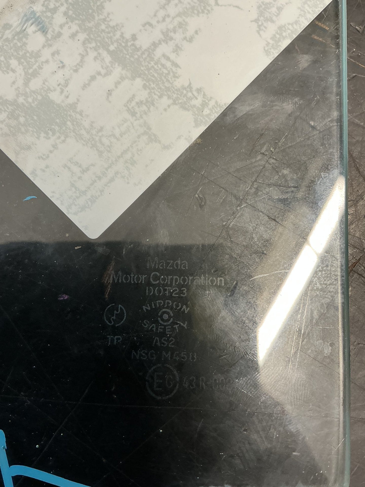 1989 Mazda B2200 UF - Right Front Quarter Door Glass - (TAG18601)