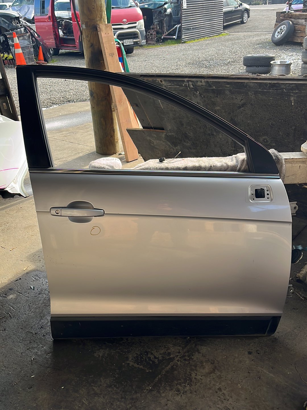 2007 Holden Captiva 7- Right Front Door Shell- (TAG8969)