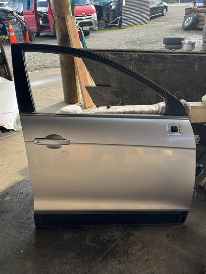 2007 Holden Captiva 7- Right Front Door Shell- (TAG8969)