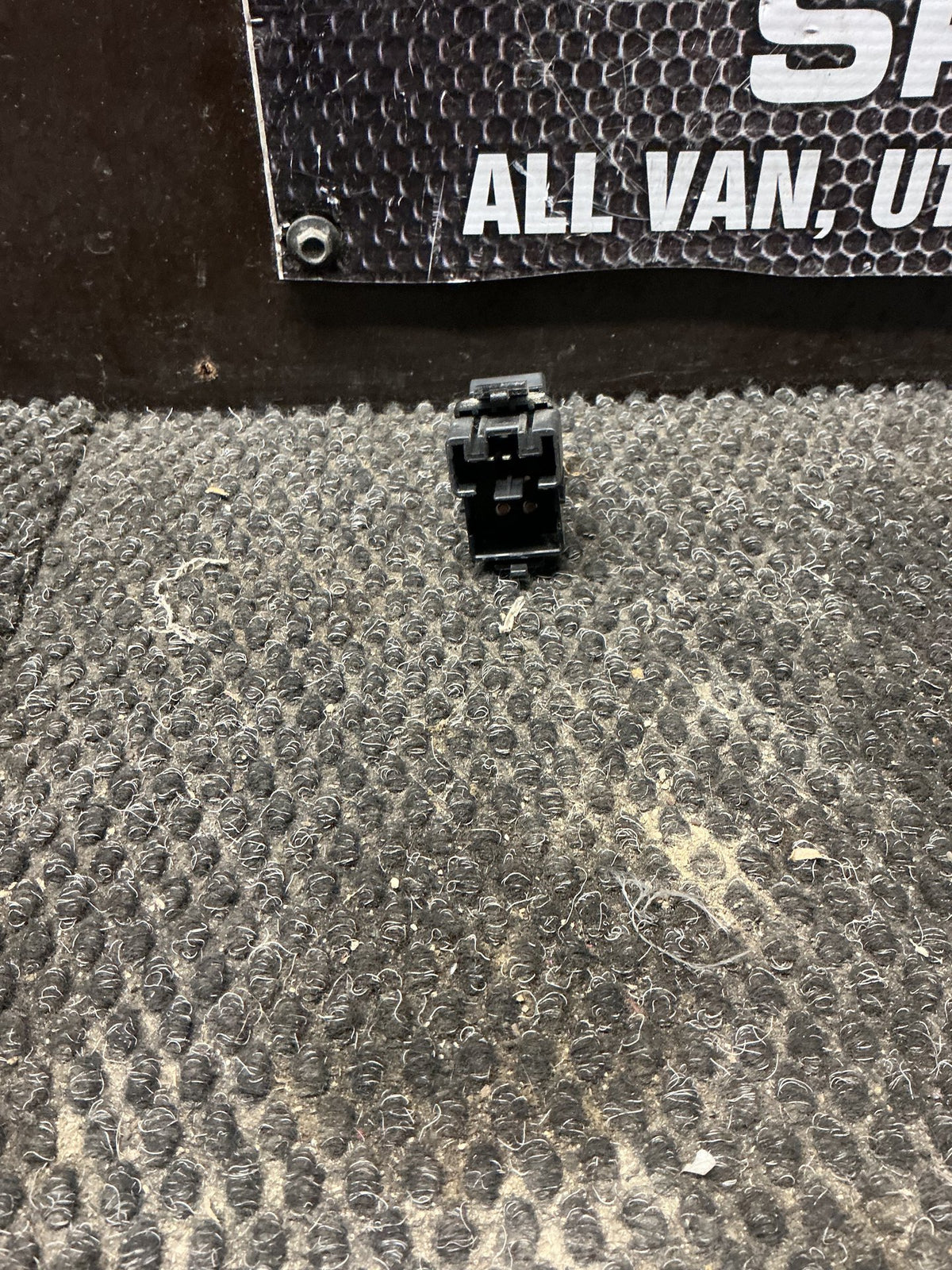 2012-2013 Holden Colorado RG- Right Rear Window Switch- (TAG11319)