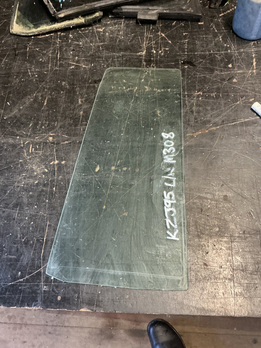 1994 Toyota Land Cruiser KZJ95 - Left Rear Quarter Door Glass - (TAG18558)