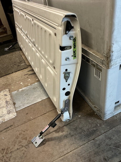 2015 Toyota Hilux GUN- Tailgate Shell- (TAG17328)
