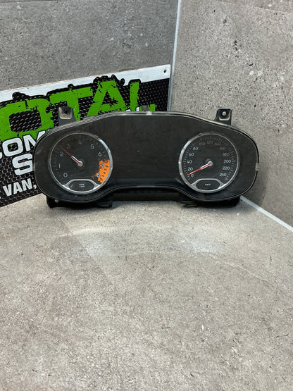2016 Jeep Renegade B1- Instrument Cluster- (TAG12328) PN: 735618962