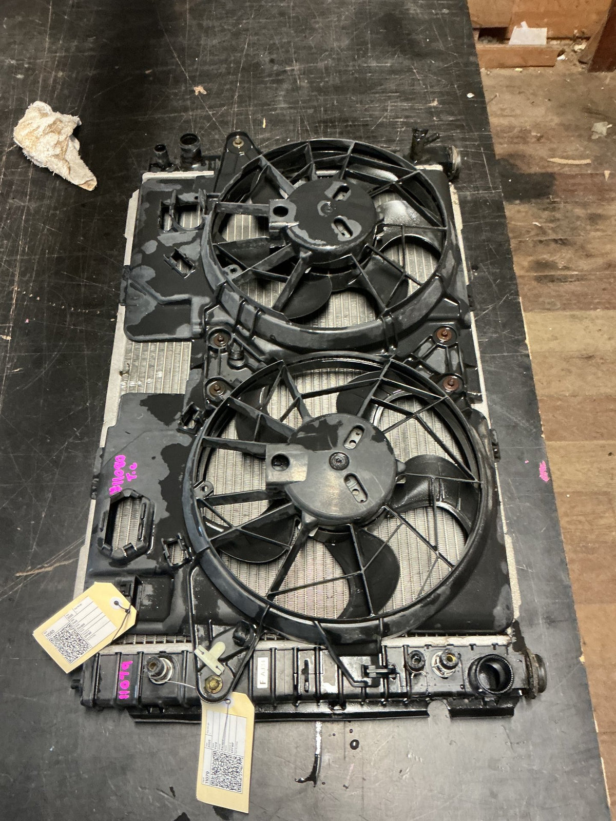 2005 Ford Escape EPFWF- A/C Fan and Shroud Assembly- (TAG11080)