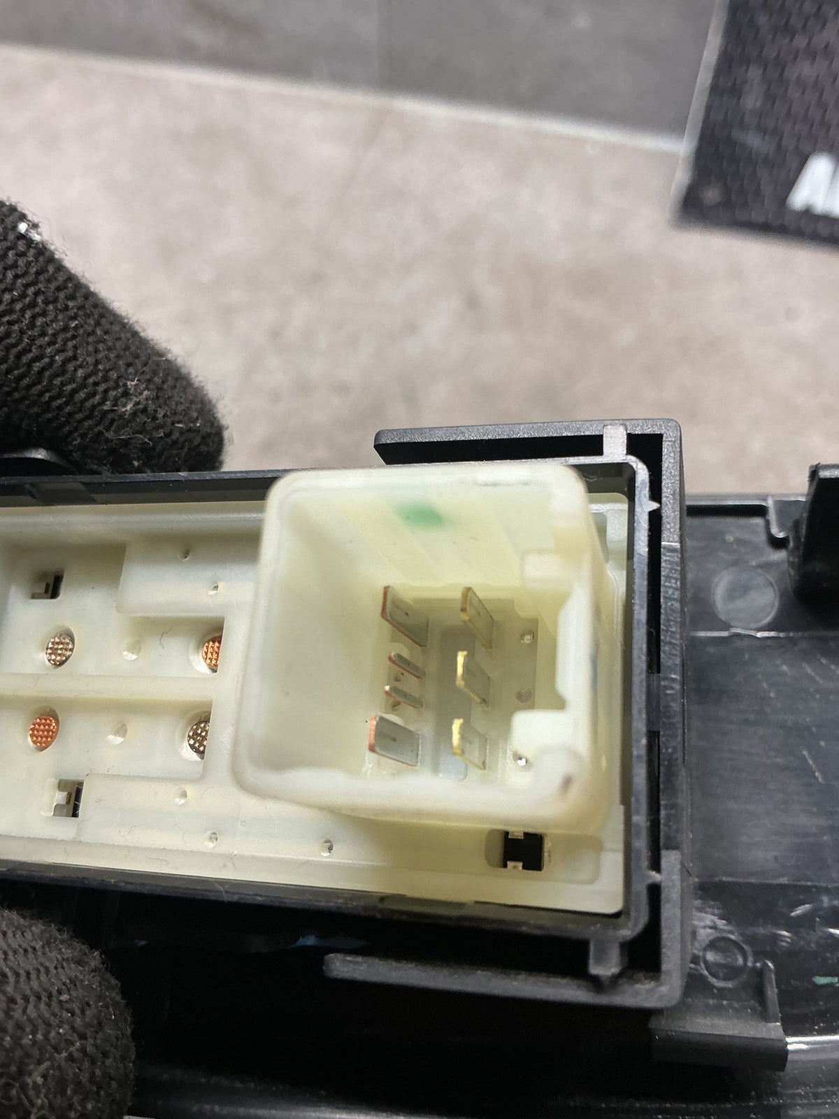 2017 Toyota Hilux- Right Rear Window Switch- (TAG17016)