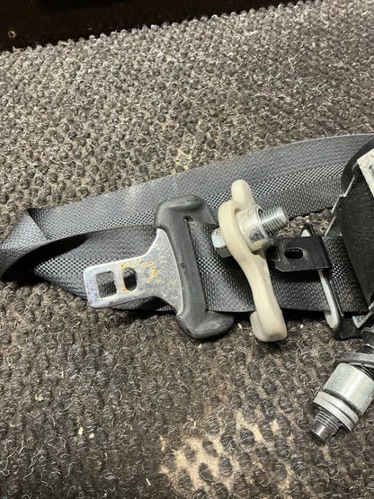 2013-2016 Nissan Serena C26- Left Rear Seat Belt- (TAG9543)