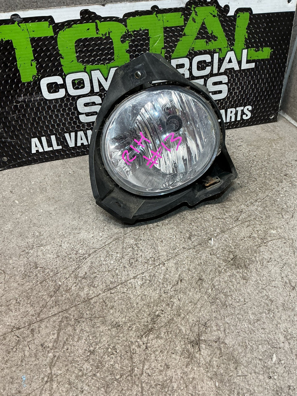 2006-2011 Toyota Hilux VII N10- Right Fog Light- (TAG15835)