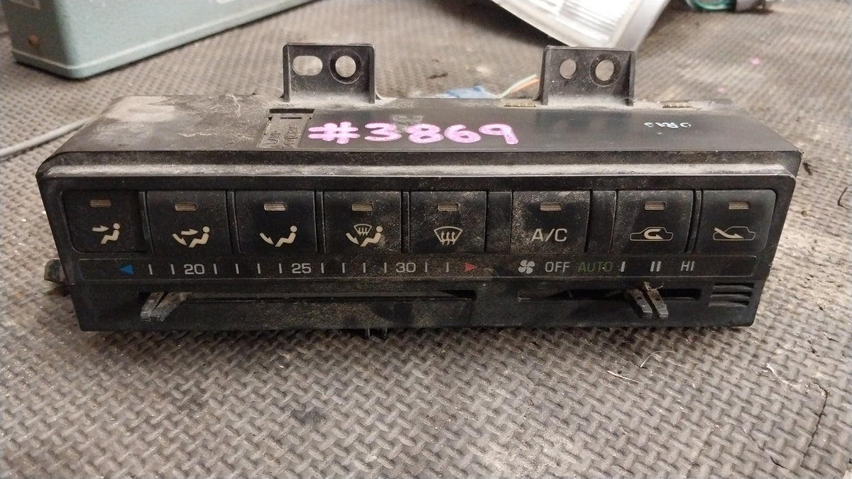1993-2004 Toyota Hiace IV H100- Heater Controls- (TAG3869)