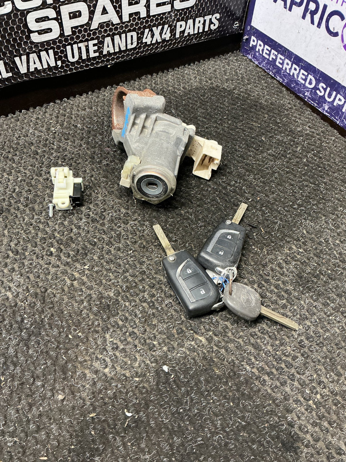 2015 Toyota Hilux VIII N130- Ignition With Key- (TAG10058)