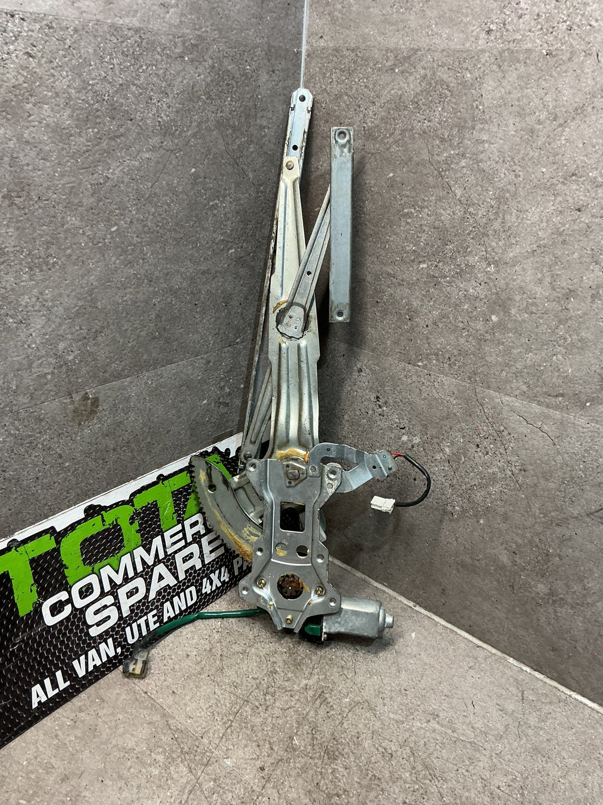 1997 Mitsubishi Challenger K97- Right Front Window Regulator/Motor- (TAG16619)