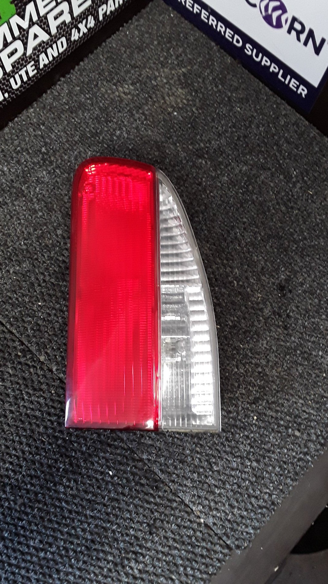1996 Toyota Estima TCR10- Right Tailgate Light- (TAG5477) PN: 28-109
