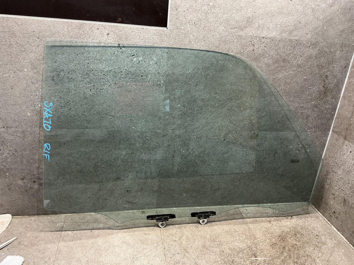 1994-2000 Toyota RAV4 SXA10 - Right Front Door Glass - (TAG18988)