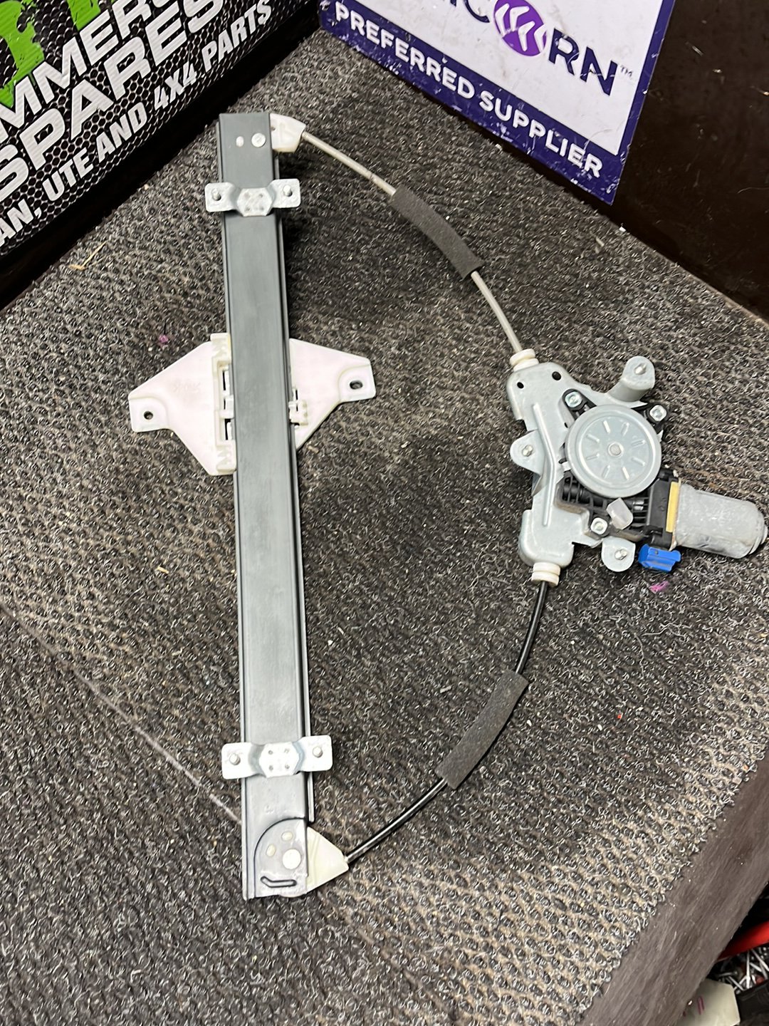2008 Holden Captiva 7- Right Front Window Regulator/Motor- (TAG8429)