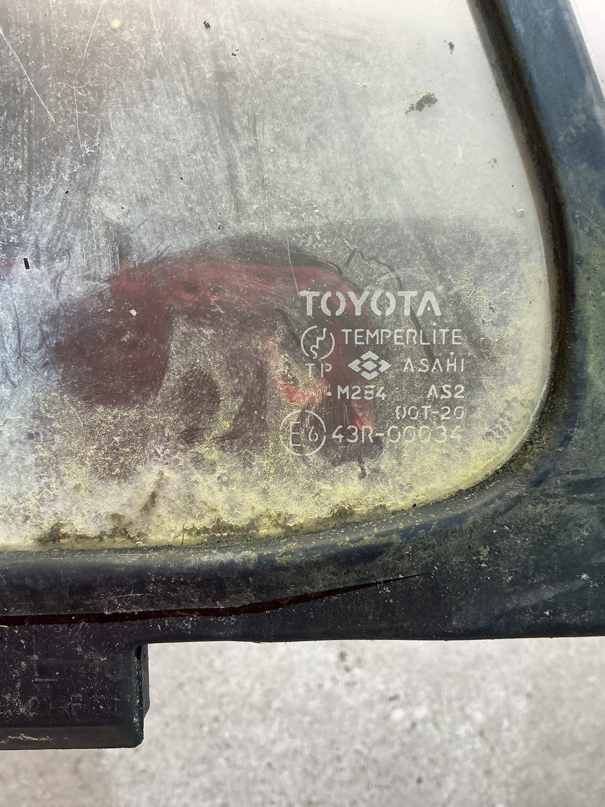 1992 Toyota Hilux Surf - Left Rear Quarter Door Glass - (TAG18579)