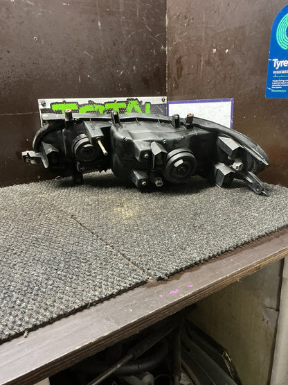 1997 Toyota Estima TCR20- Right Headlight- (TAG9658)