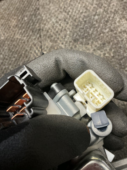 2006 Suzuki Swift 4W096- Ignition With Key- (TAG10858)