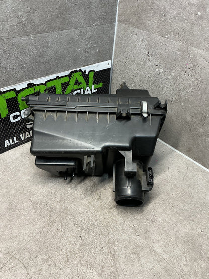 2001-2010 Ford Escape- Air Cleaner Assembly EFI Air Box- (TAG14352)