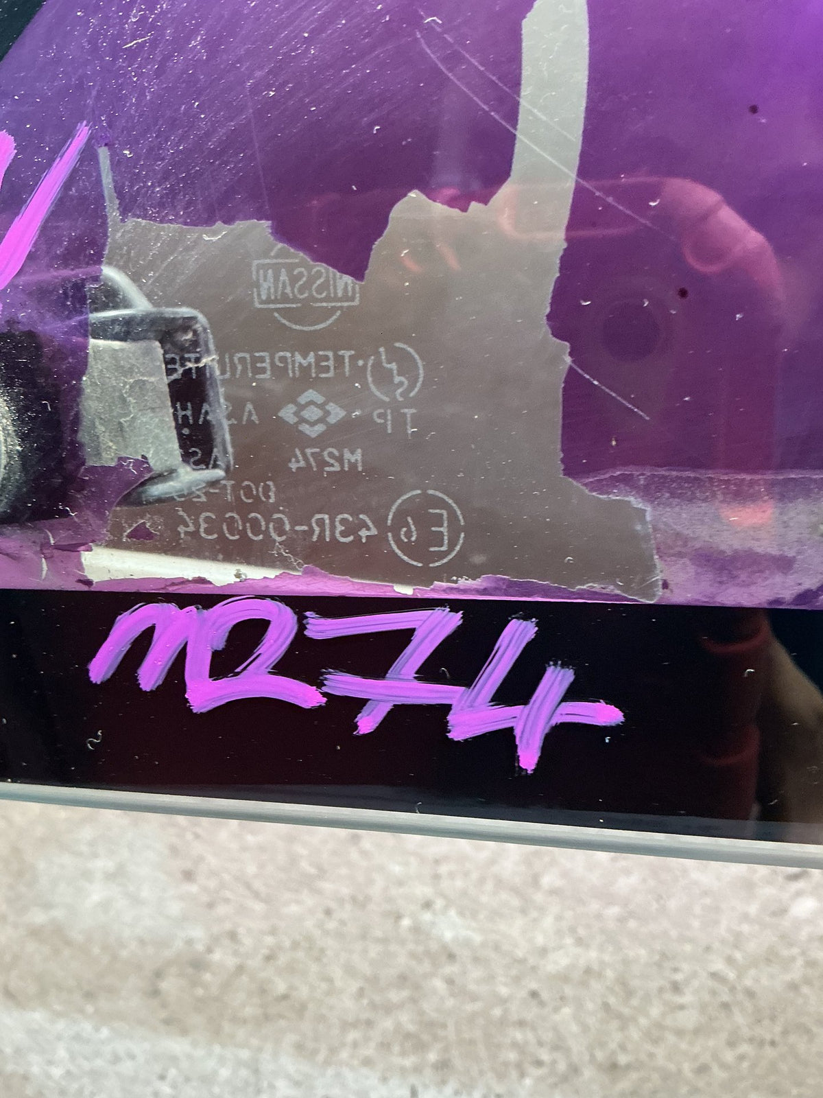 1992 Nissan Navara D21 - Right Rear Cargo Glass - (TAG18781)