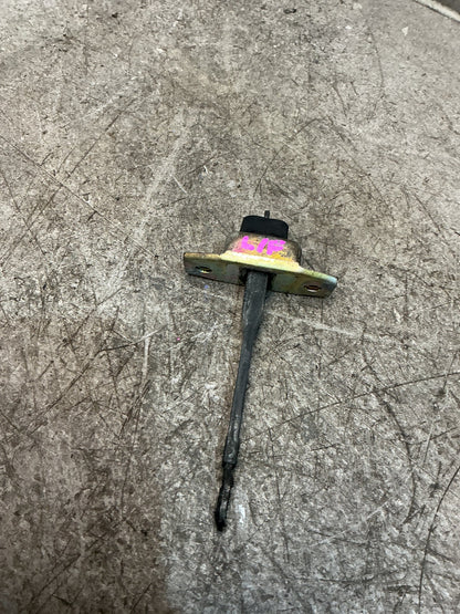 1994 Toyota Hilux KZN130 - Left Front Door Check Strap - (TAG18150)