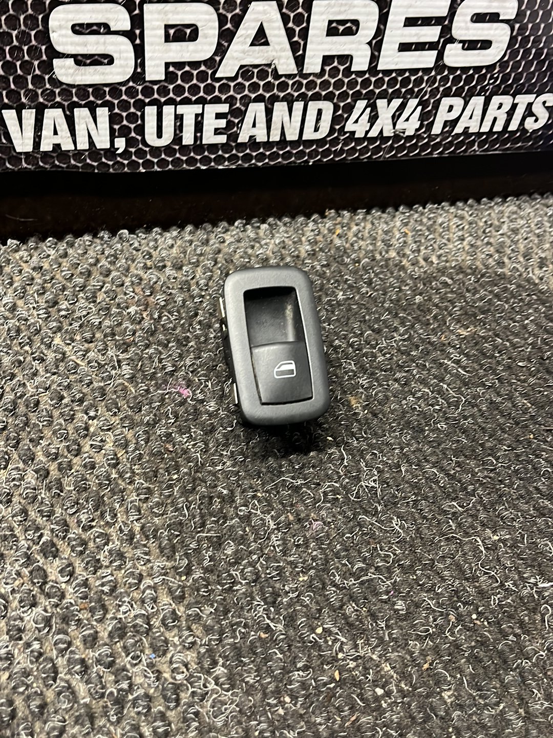 2006-2012 Dodge Nitro KA- Left Rear Window Switch- (TAG9400)