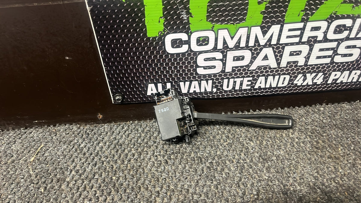 2009-2015 Nissan Navara D22- Wiper Switch- (TAG6914)