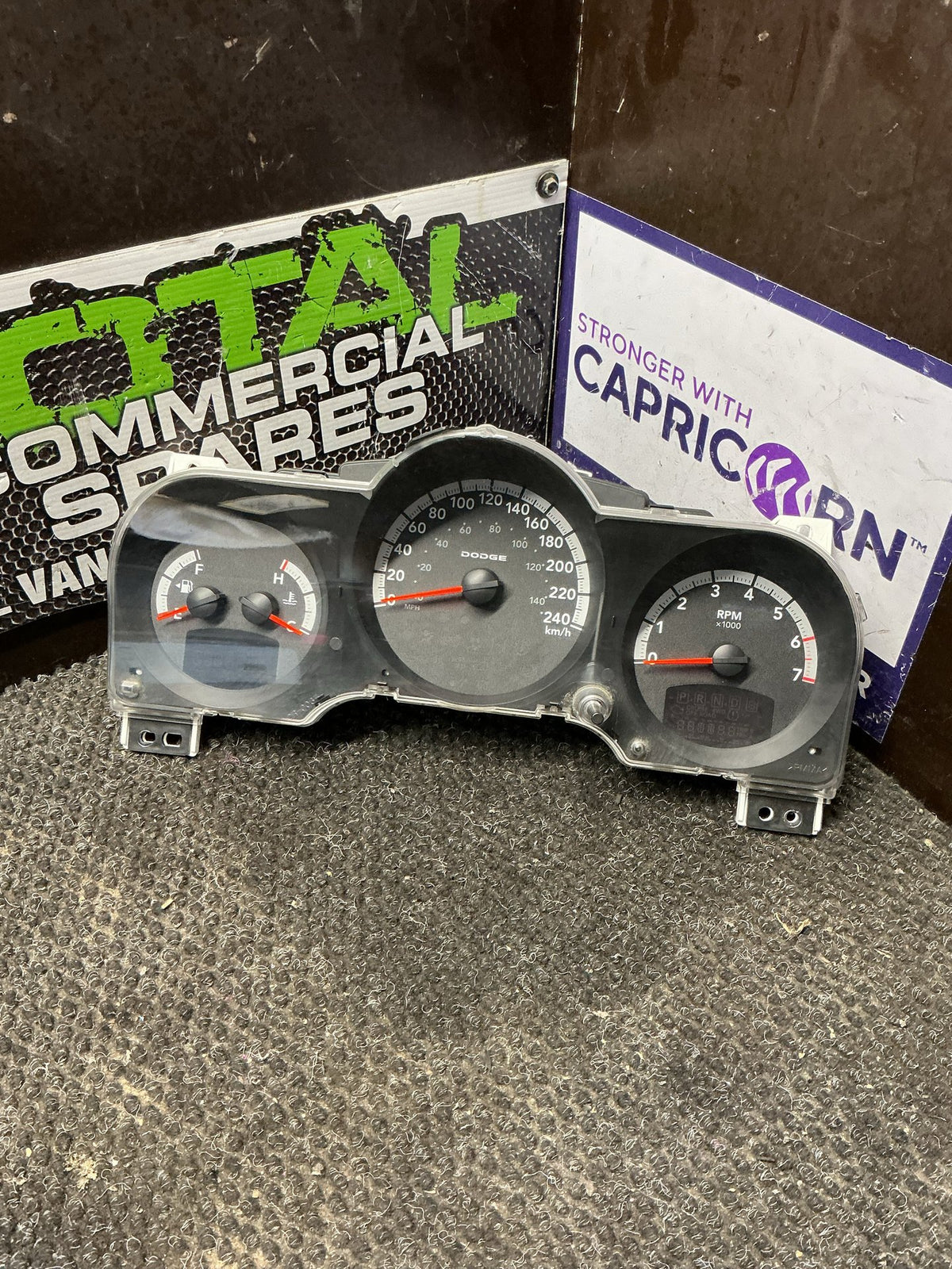 2009 Dodge Nitro KA- Instrument Cluster- (TAG9772) PN: 05172370AA