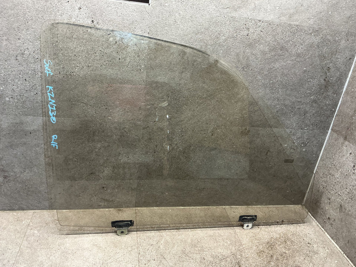 1994 Toyota Hilux Surf KZN130 - Right Front Door Glass - (TAG18999)