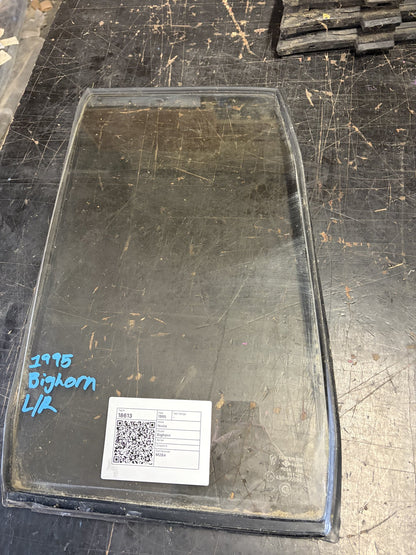 1995 Isuzu Bighorn - Left Rear Quarter Door Glass - (TAG18613)