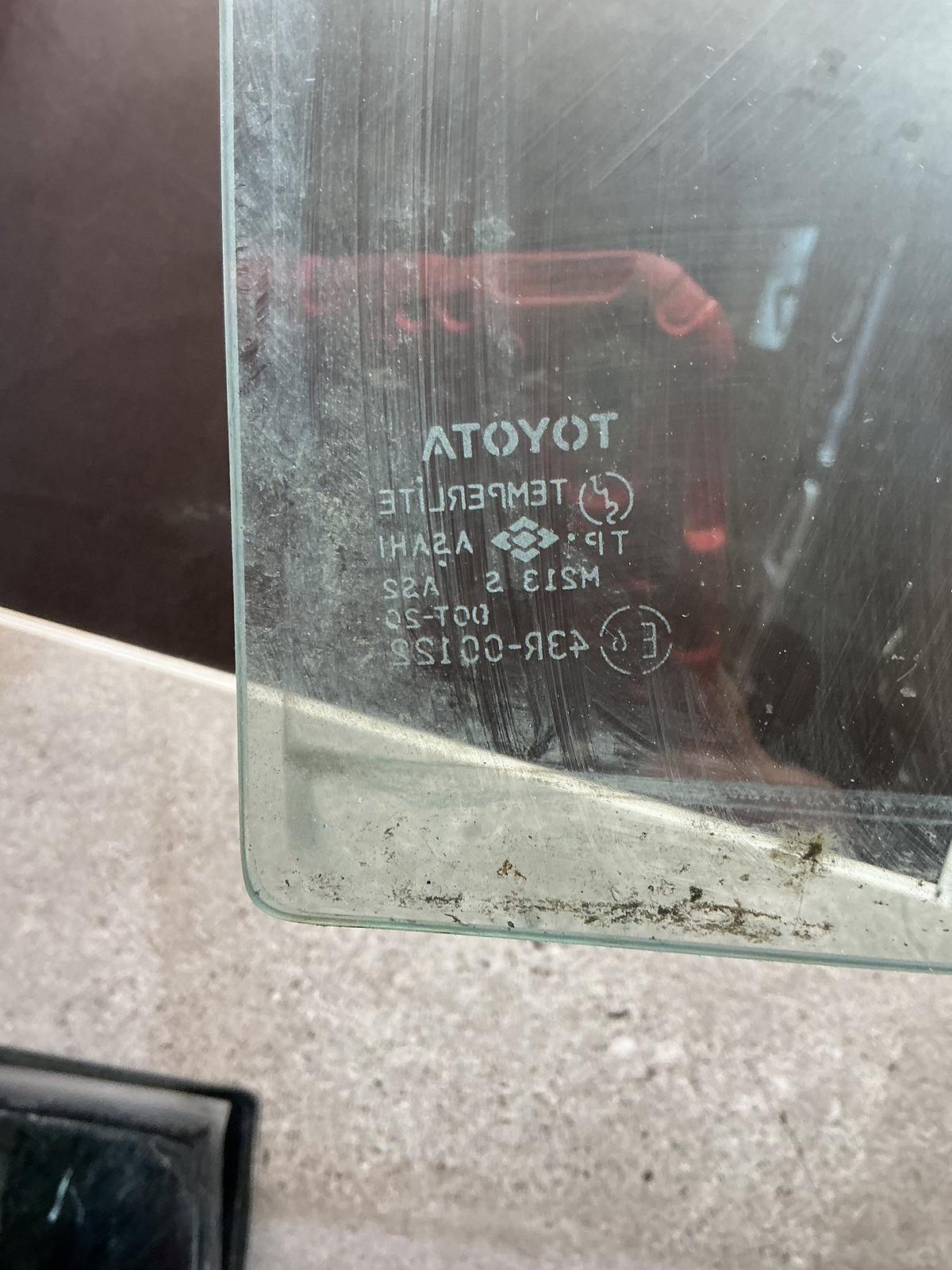 1994-2000 Toyota RAV4 SXA10 - Right Rear Quarter Door Glass - (TAG18626)