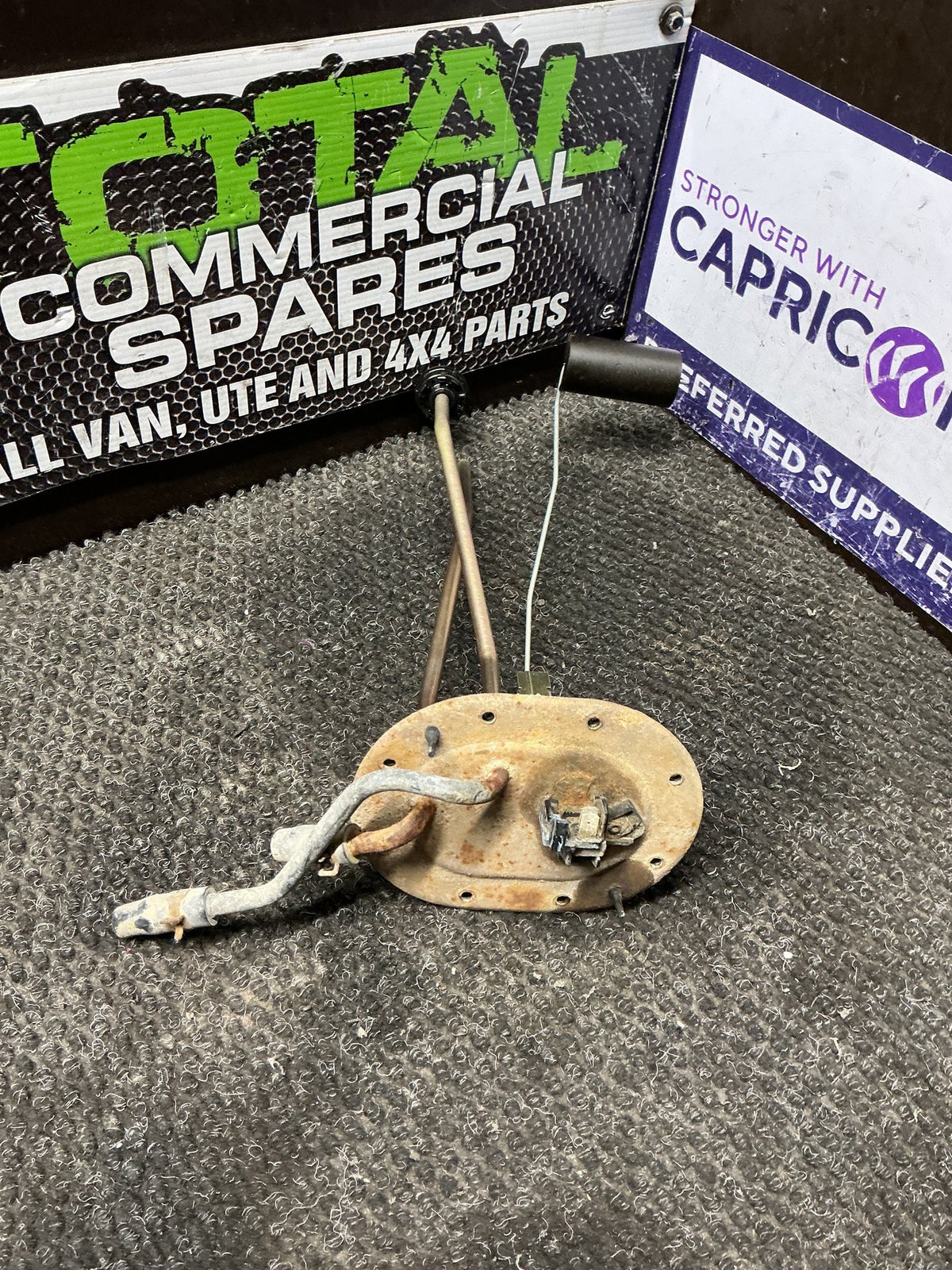 2004 Ford Courier- Fuel Sending Unit- (TAG10621)