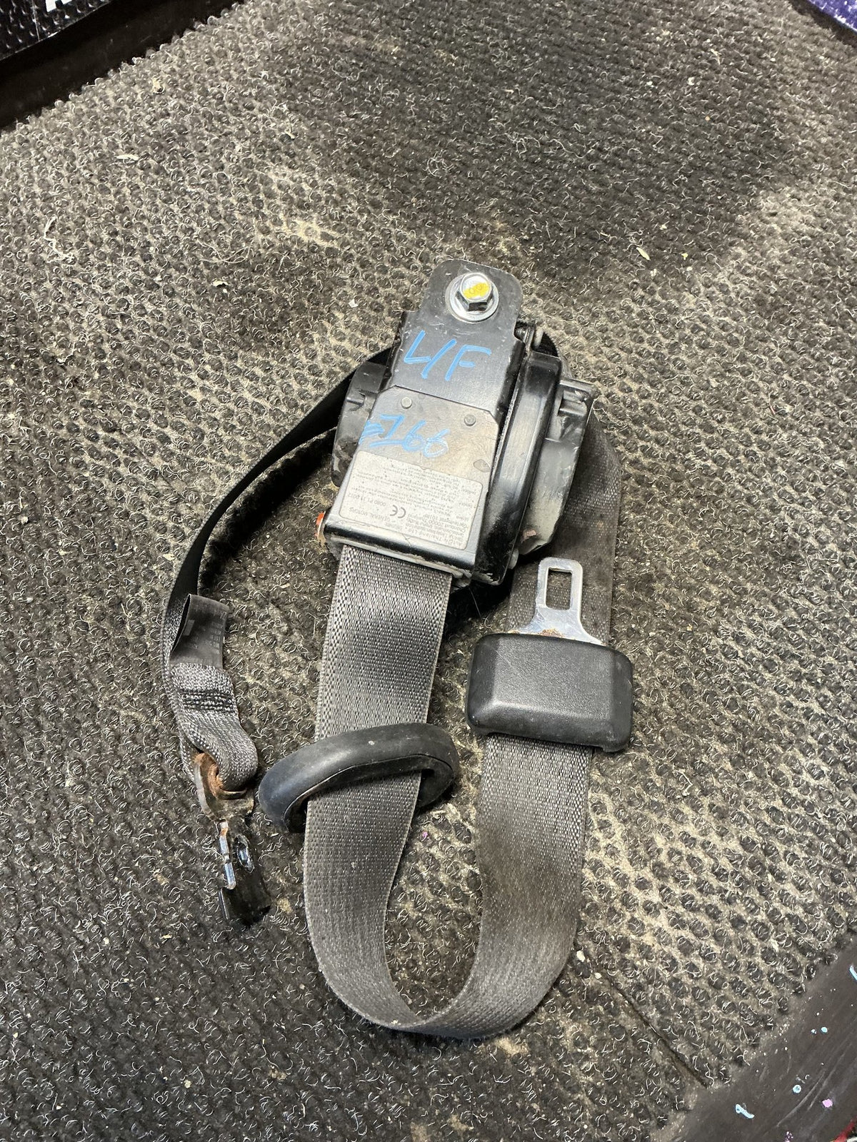 2012 Holden Colorado RG- Left Front Seat Belt- (TAG11337) PN: 52045631