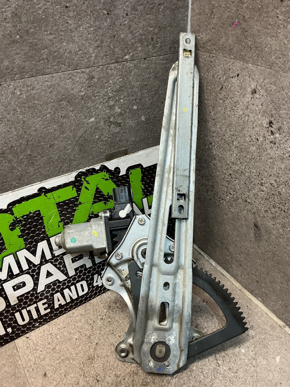 2013-2016 Holden Colorado RG- Left Rear Window Regulator/Motor- (TAG16061)