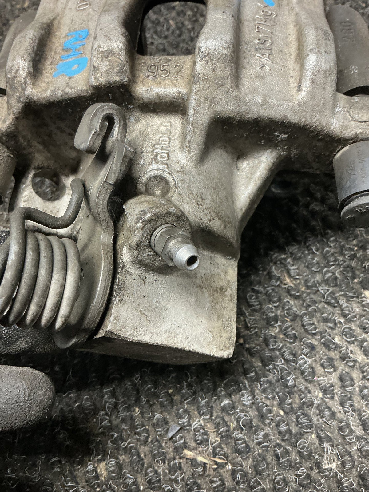 2013-2014 Ford Kuga II TF- Right Rear Caliper- (TAG11174)