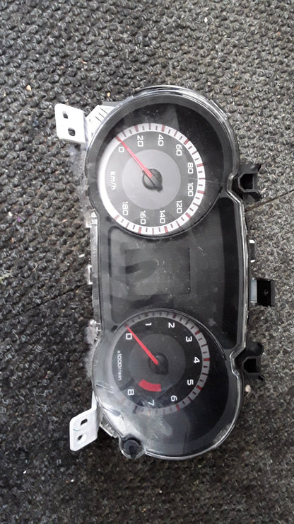 2005-2012 Mitsubishi Outlander II CW*W- Instrument Cluster- (TAG6324)