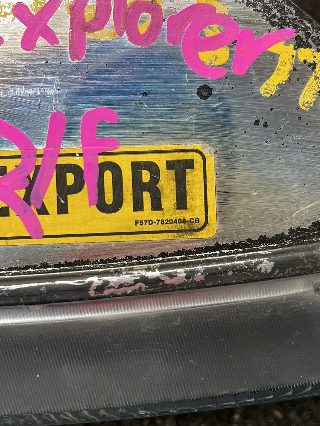 1998 Ford Explorer- Right Headlight- (TAG9351)