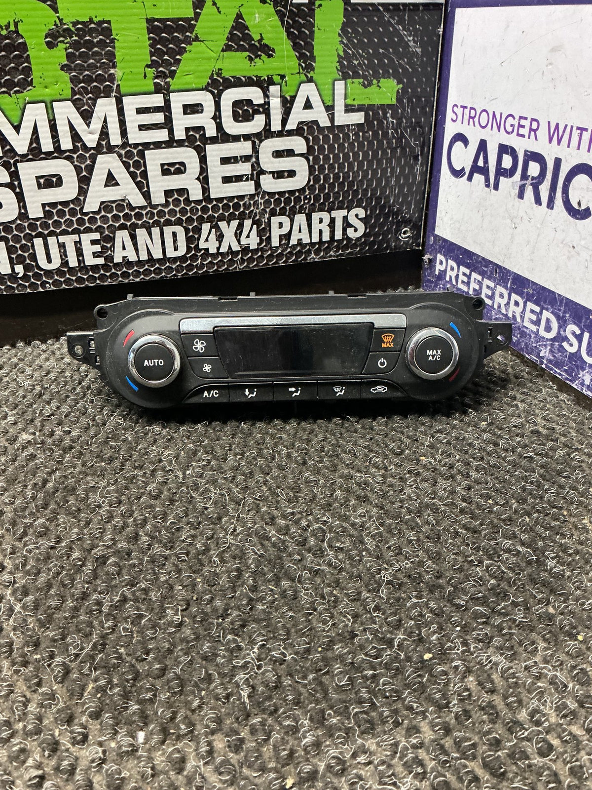 2013-2014 Ford Kuga II TF- Heater Controls- (TAG11032)