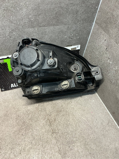 2010 Hyundai Tucson- Left Headlight- (TAG14554)