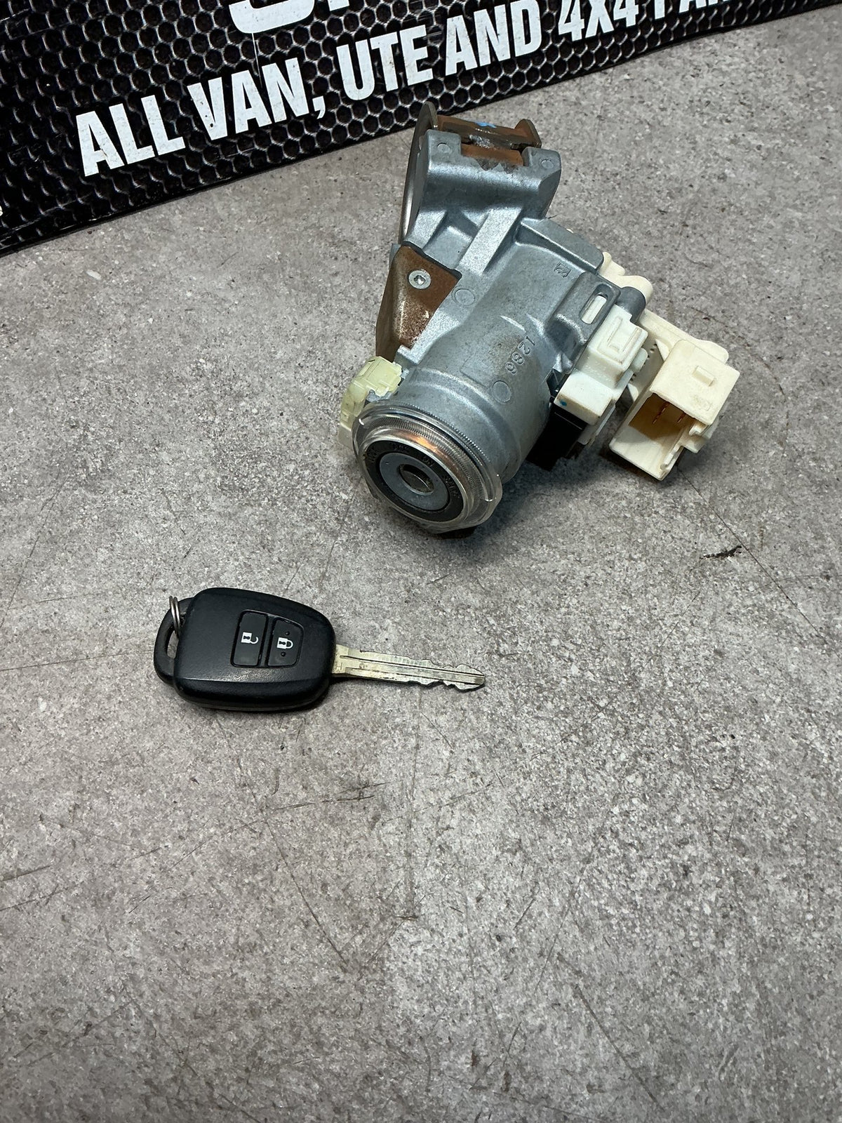 2012-2018 Toyota RAV4 A40- Ignition With Key- (TAG12765)