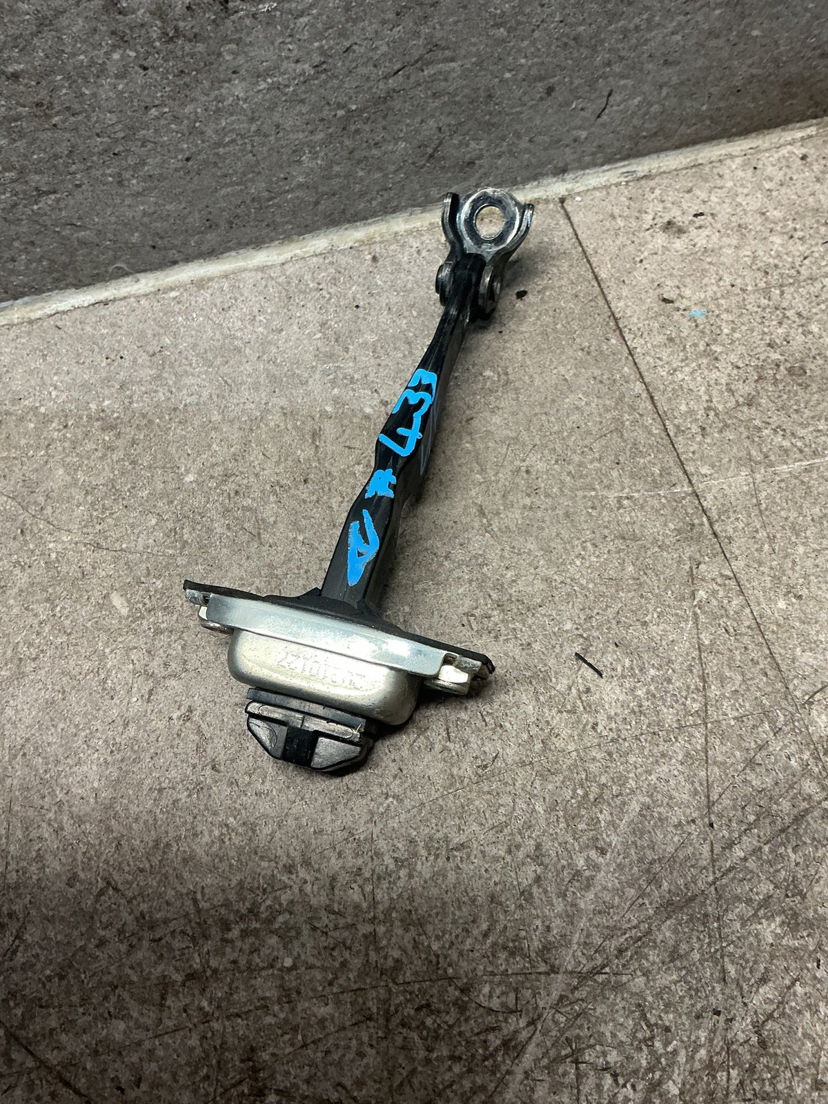 2021 MG ZS - Left Front Door Check Strap - (TAG19388)