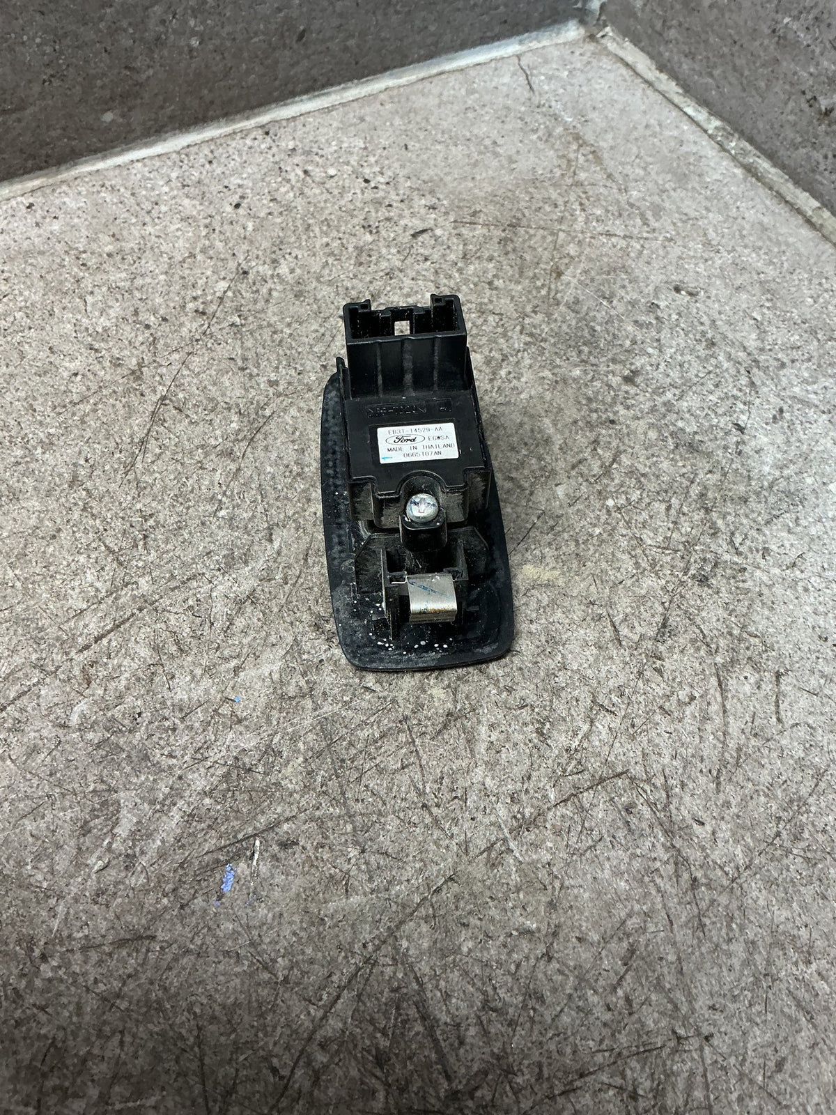 2015-2018 Ford Ranger PXII - Left Front Window Switch - (TAG17914)