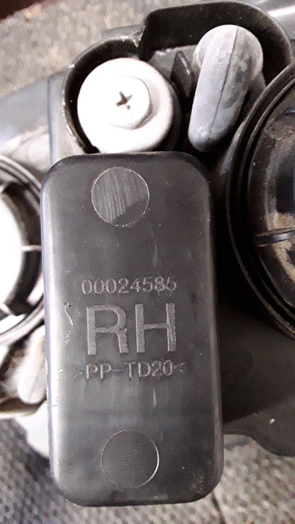2013 Holden Captiva 7 LT 2WD 2.4 AT- Right Headlight- (TAG6425)